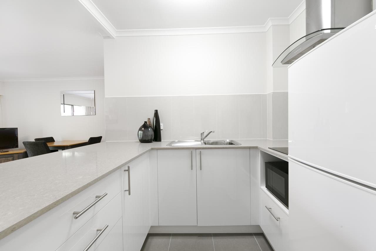 Mt Ommaney Hotel Apartments Brisbane Exterior photo